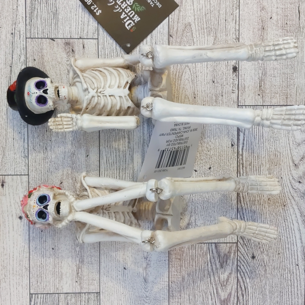 Day of the Dead (Día de Muertos) dangle skeletons